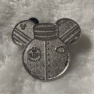 3/$25 Disney Haunted Hotel Trading Pin